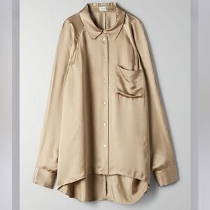 Aritzia Wilfred Silky Boyfriend Button Up Shirt